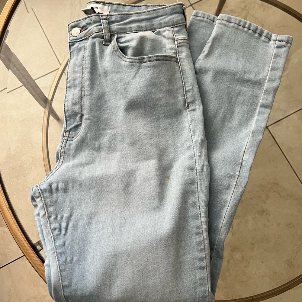 Forever 21, light wash, size 31, skinny jeans.